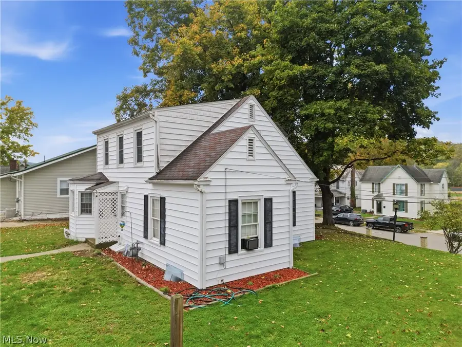 373 Cross Street, Newcomerstown, OH 43832 - #2