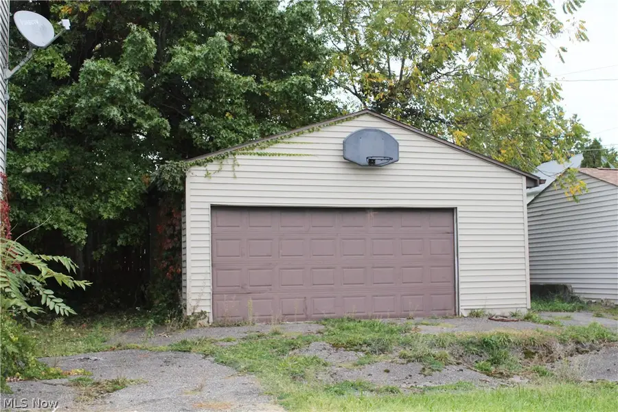 1177 E 147th Street, Cleveland, OH 44110 - #3