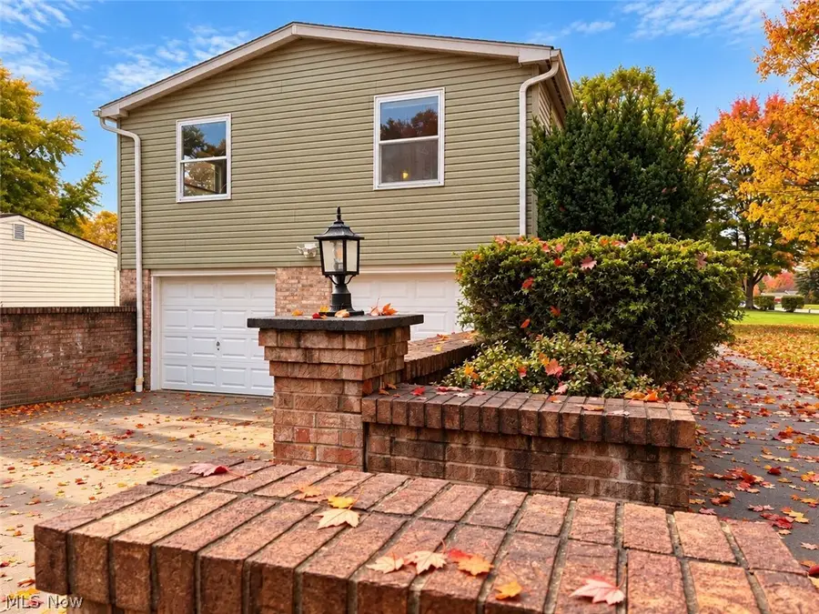 500 Aurora Drive, Youngstown, OH 44505 - #3