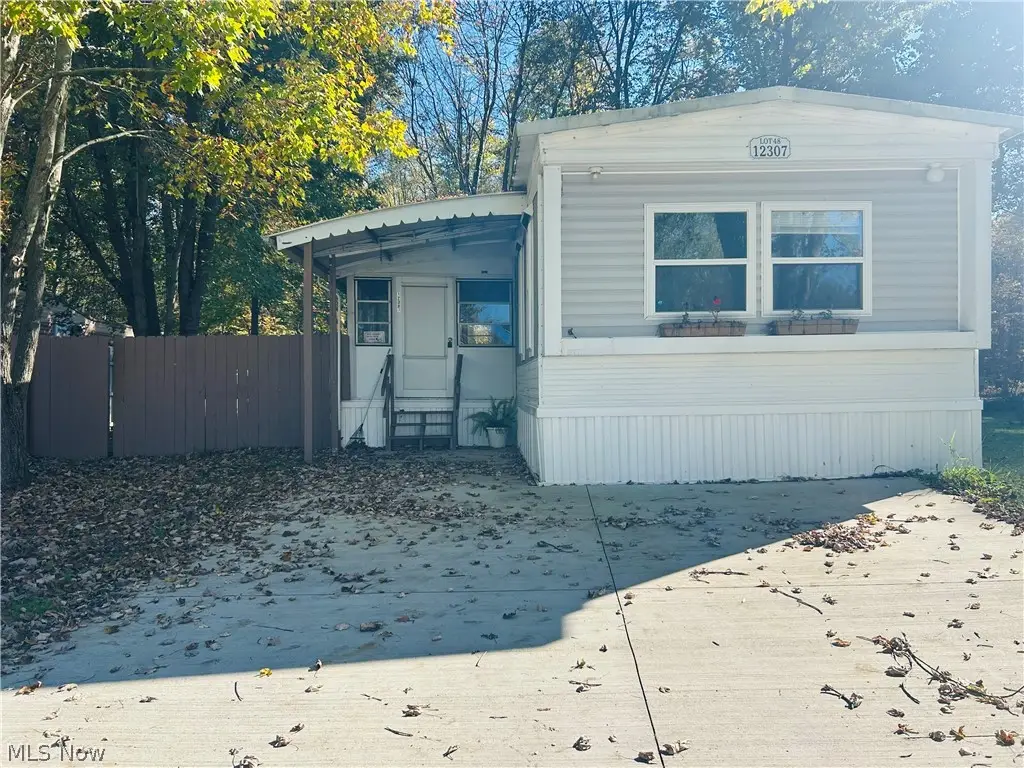 12307 Honeylocust Lane, Garrettsville, OH 44231 - #1
