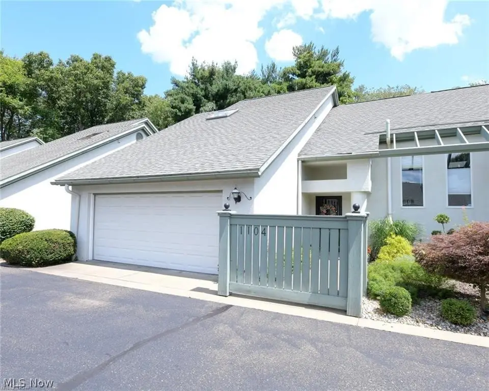 1104 Courtyard Square, Zanesville, OH 43701 - #1