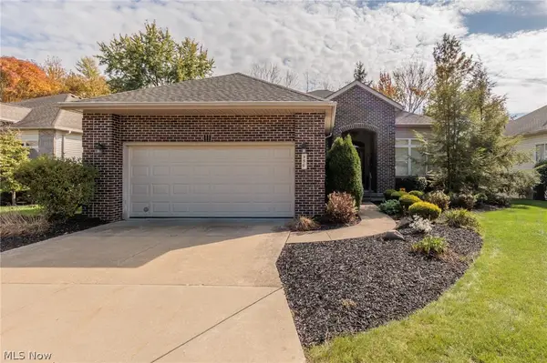 550 Deer Path Lane, Northfield Center, OH 44067