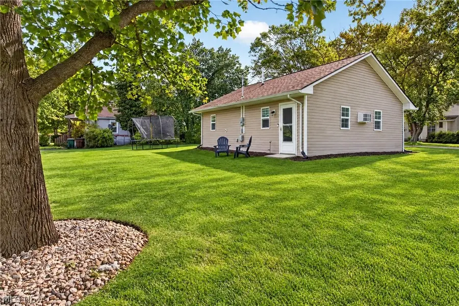 6195 Ethel Avenue, Elyria, OH 44035 - #3