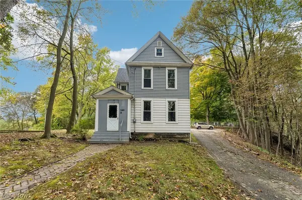 160 N Valley Street, Akron, OH 44303