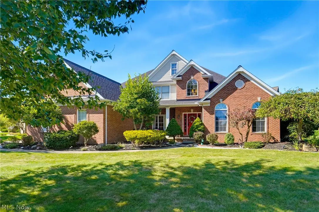 2918 Macduff Nw Drive, North Canton, OH 44720 - #1