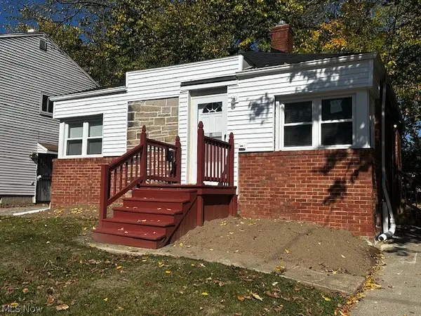 15707 Cloverside Avenue, Cleveland, OH 44128