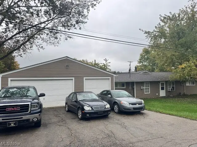 4550 Carroll Nw Street, Warren, OH 44483 - #3