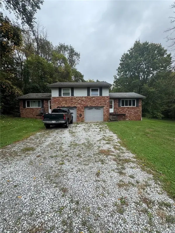 1019-1021 Waterloo Road, Suffield, OH 44260