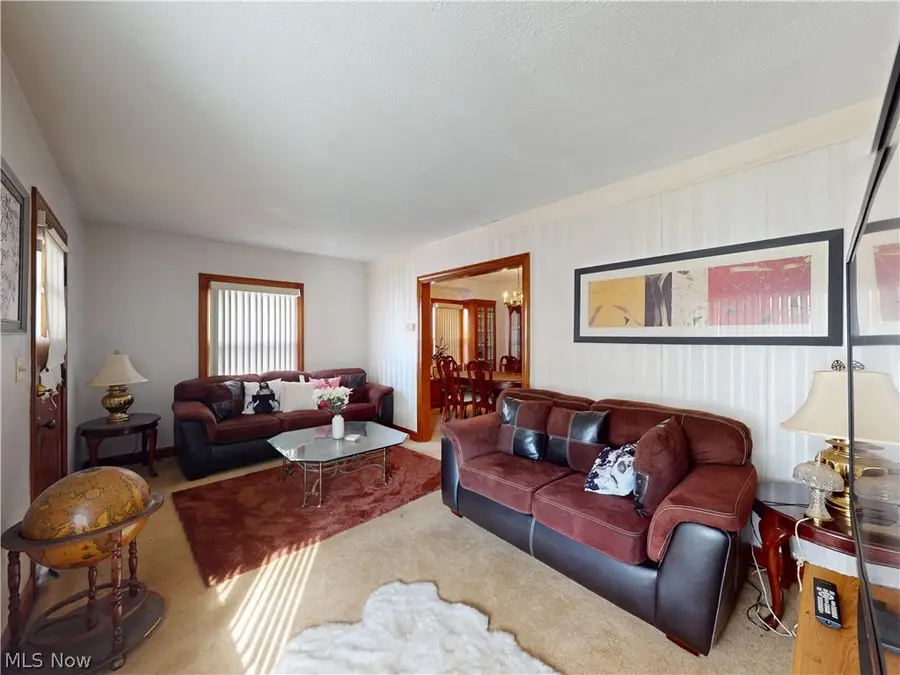 10321 Dove Avenue, Cleveland, OH 44105 - #2