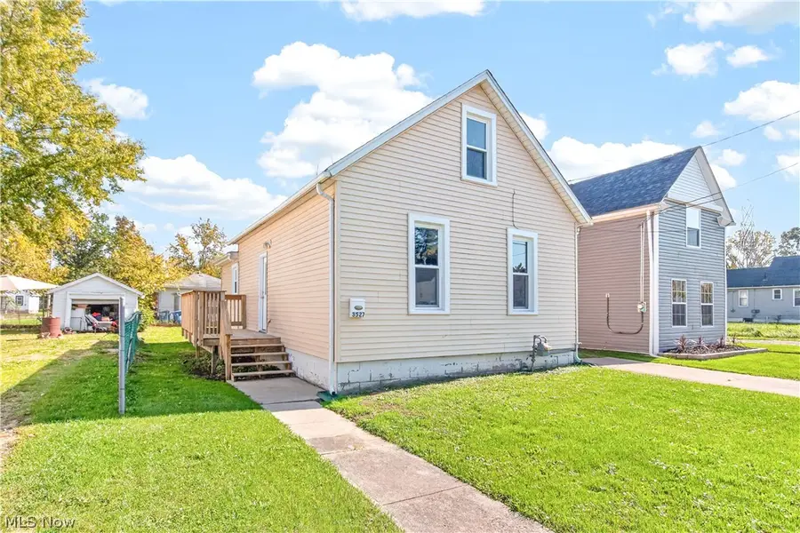 3527 Clifton Avenue, Lorain, OH 44055 - #3
