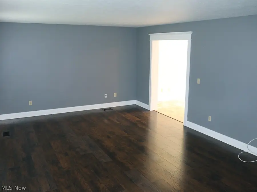 5550 Grove Avenue, Mentor, OH 44060 - #3