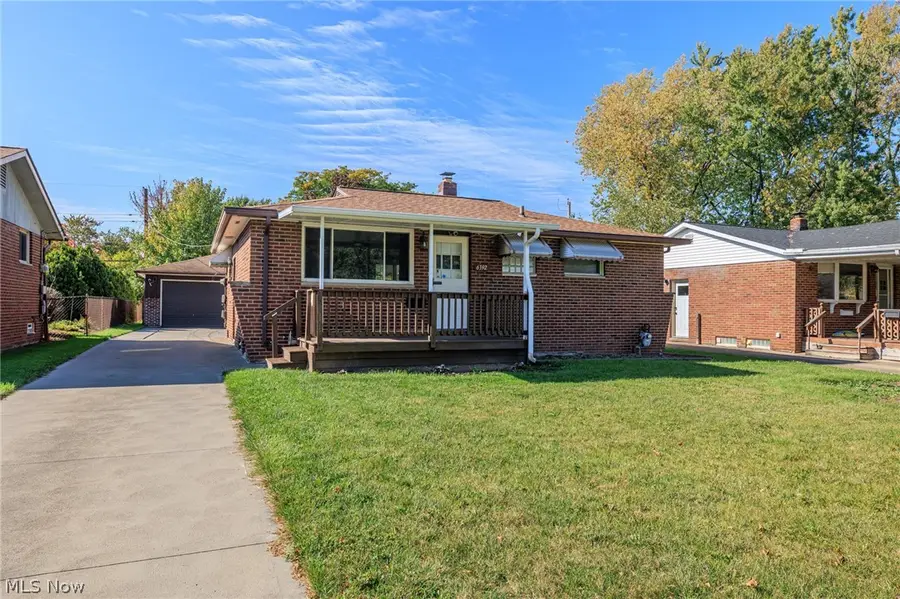 6392 Lockhaven Drive, Brook Park, OH 44142 - #2