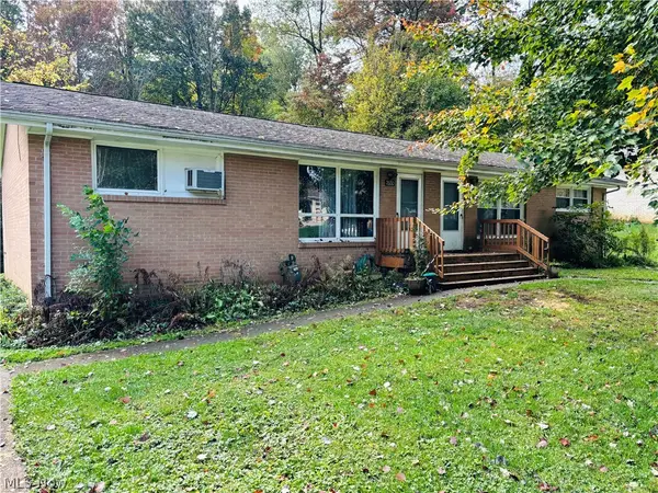 7600 Peyton Nw Street, Massillon, OH 44646