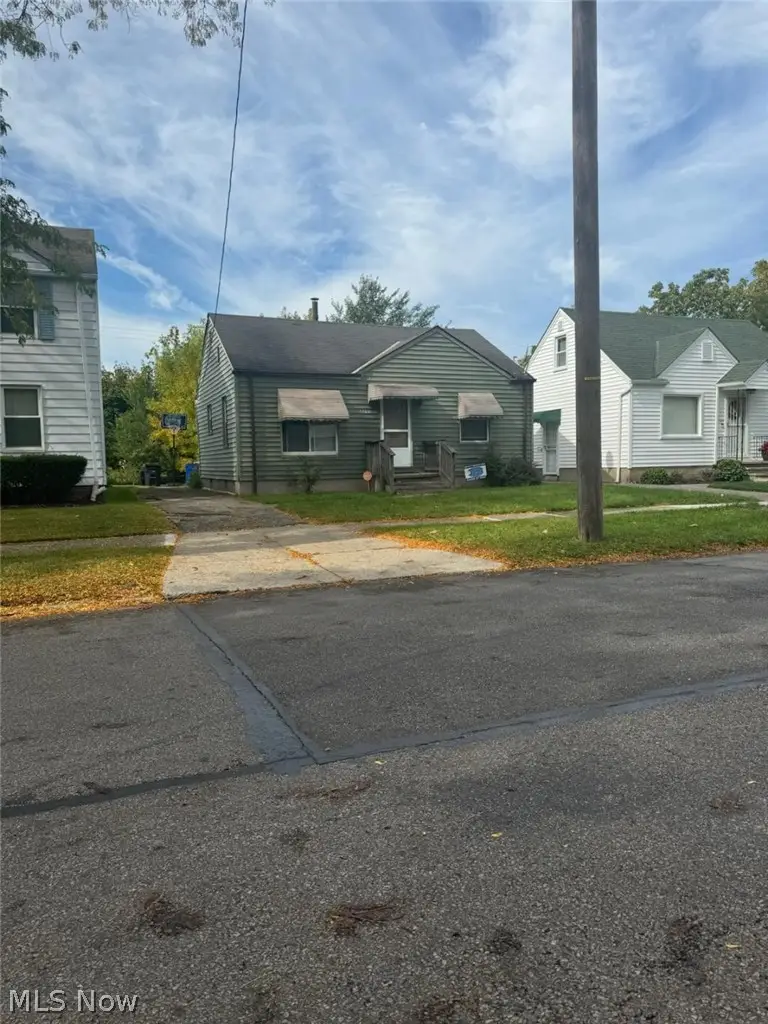 3292 E 147th Street, Cleveland, OH 44120 - #1