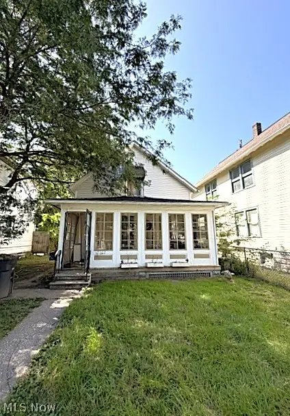 7107 Lawn Avenue, Cleveland, OH 44102