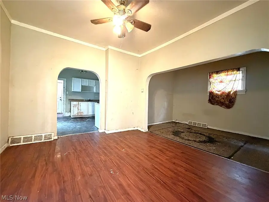 7107 Lawn Avenue, Cleveland, OH 44102 - #3