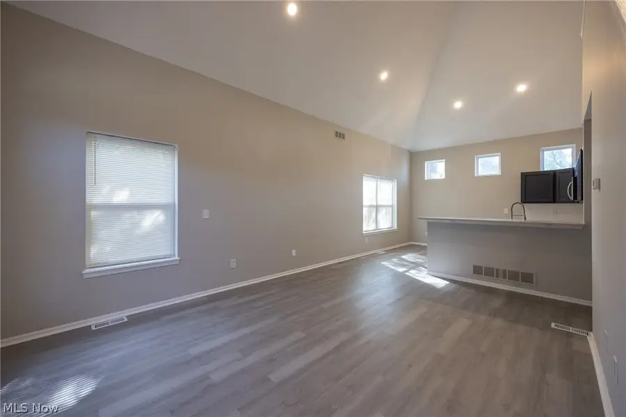 3718 Minster Court, Cleveland, OH 44105 - #3