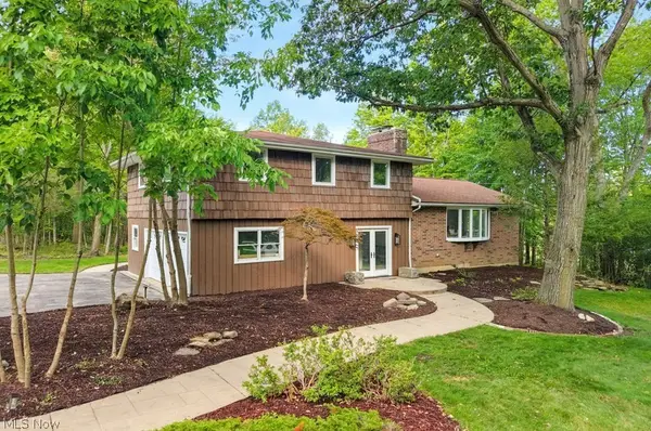 27912 Pergl Road, Glenwillow, OH 44139
