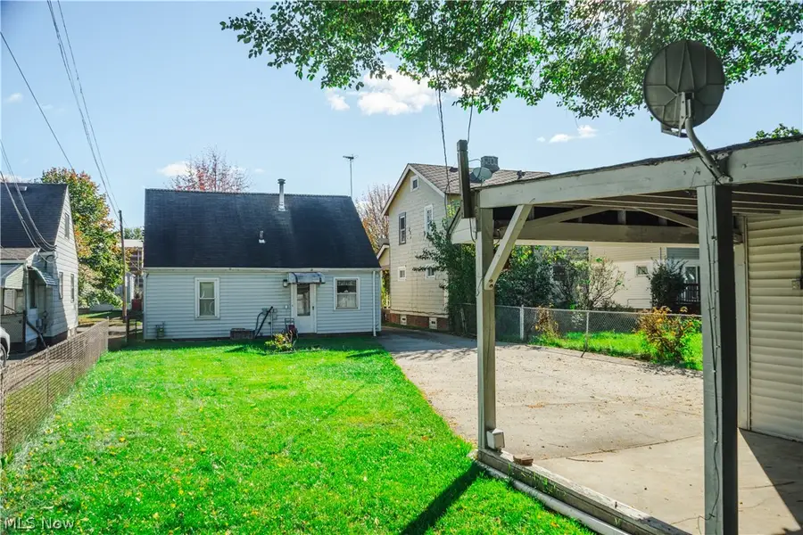 14116 Carrydale Avenue, Cleveland, OH 44111 - #2