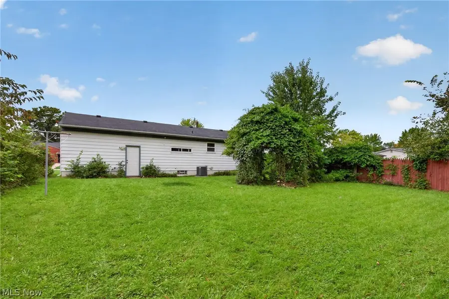 972 Rosewood Drive, Elyria, OH 44035 - #3