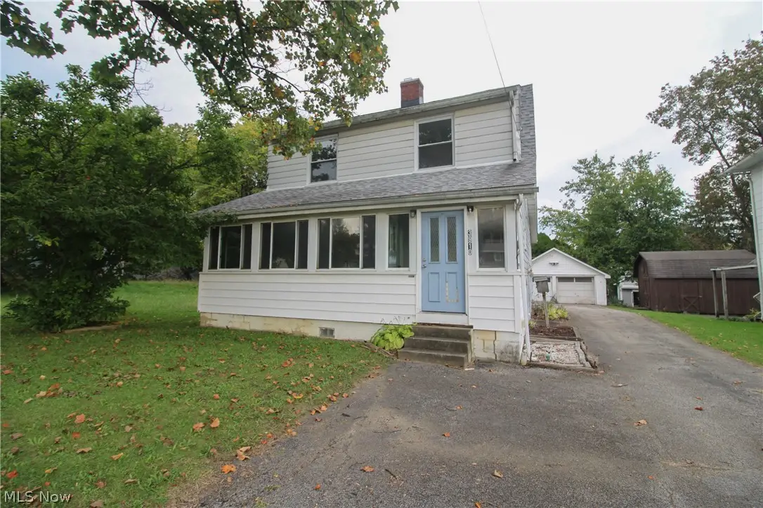 3910 Mahoning Avenue, Youngstown, OH 44515 - #1