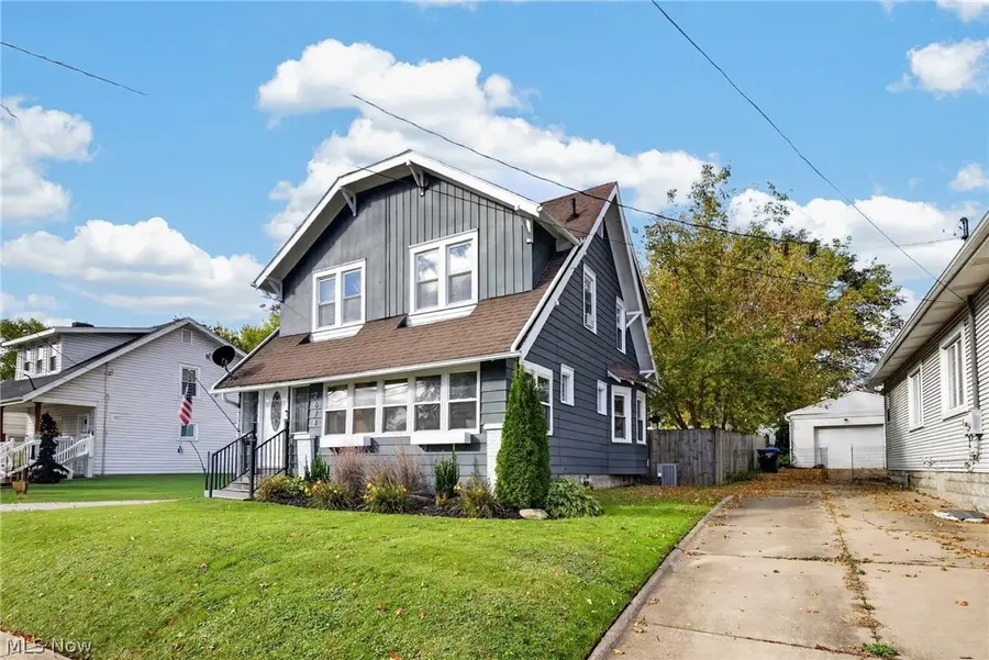 2674 6th Street, Cuyahoga Falls, OH 44221 - #2