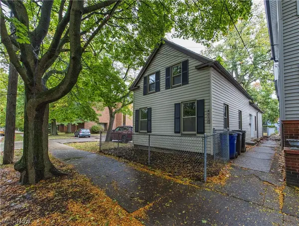 4213 Bridge Avenue, Cleveland, OH 44113