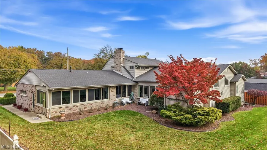 525 Carlotta Drive, Youngstown, OH 44504 - #2