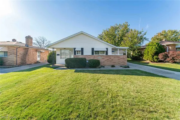 5846 Scarlet Oak Drive, Bedford Heights, OH 44146