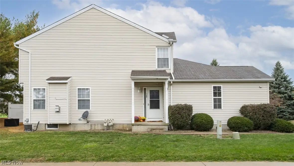 100 Meander Lane, Elyria, OH 44035 - #1
