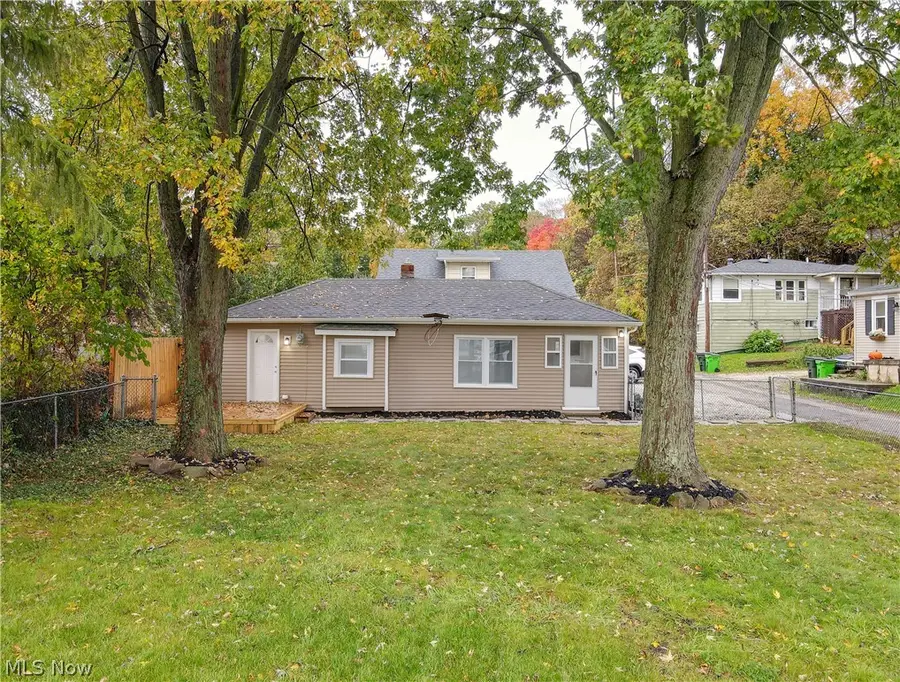 2605 Short Street, Lakemore, OH 44250 - #2