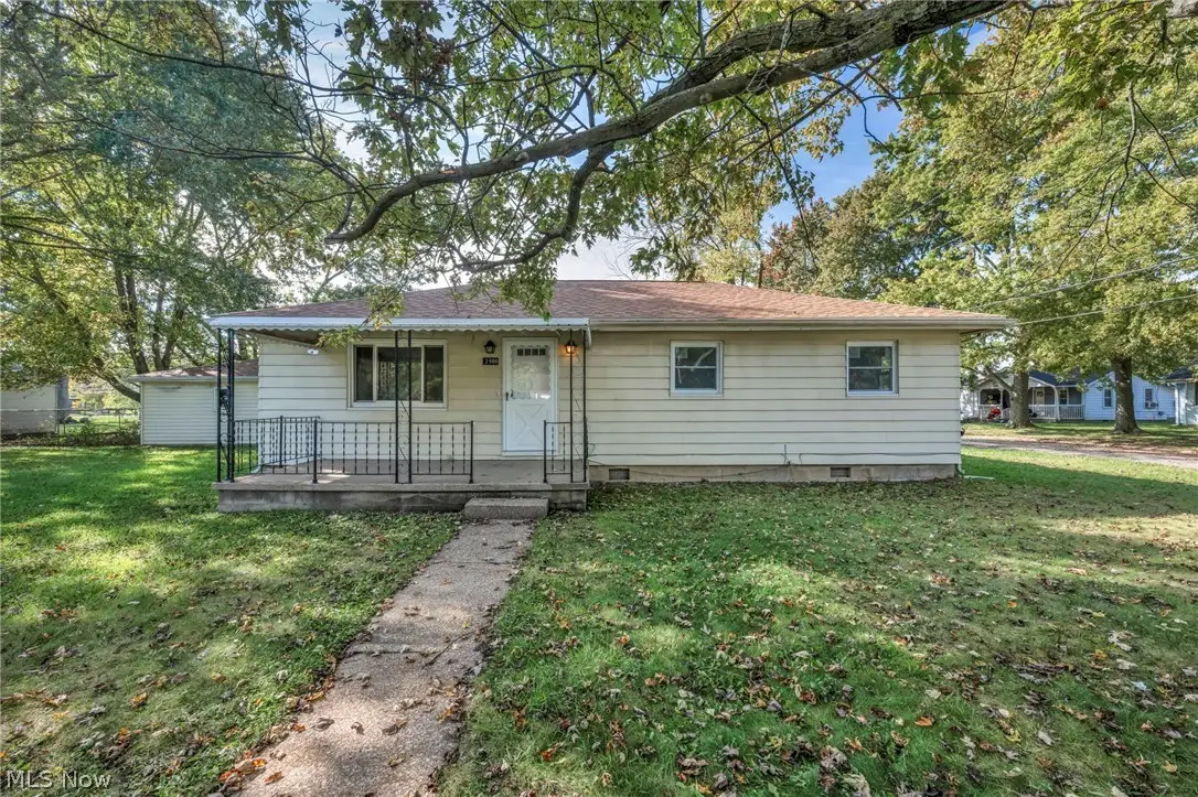 2900 Brenner Drive, Lorain, OH 44053 - #1
