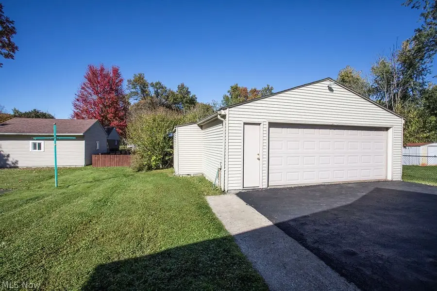 126 Centervale Avenue, Youngstown, OH 44512 - #2