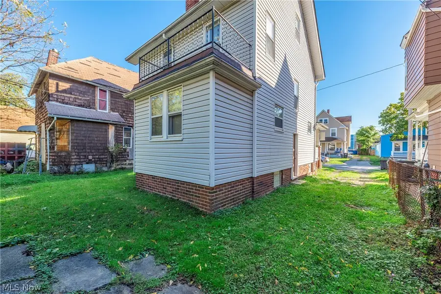 3878 W 31st Street, Cleveland, OH 44109 - #3
