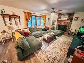 3874 April Drive, Uniontown, OH 44685 - #2