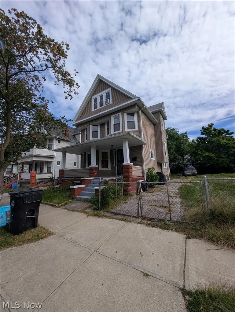1381 E 93rd Street, Cleveland, OH 44106 - #2