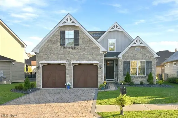 4233 Queens Gate, Avon, OH 44011