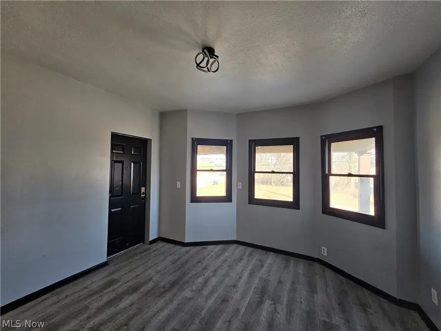 6100 Hough Avenue, Cleveland, OH 44103 - #3