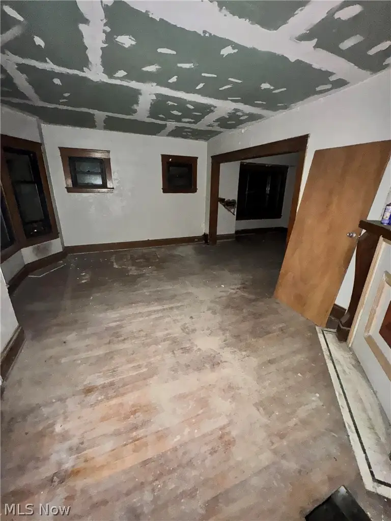 712 E 133rd Street, Cleveland, OH 44110 - #2
