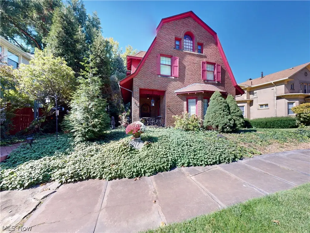 217 4th Ne Street, Massillon, OH 44646 - #1