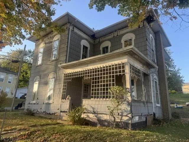 298 W Robinson Street, Shreve, OH 44676 - #1