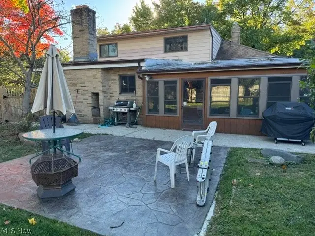 6697 Greenbriar Drive, Parma Heights, OH 44130 - #2