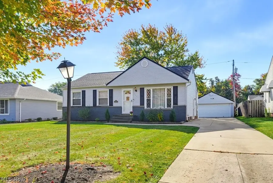 6110 Archwood Road, Independence, OH 44131 - #2