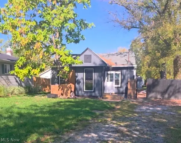 899 Flanders Avenue, Akron, OH 44314