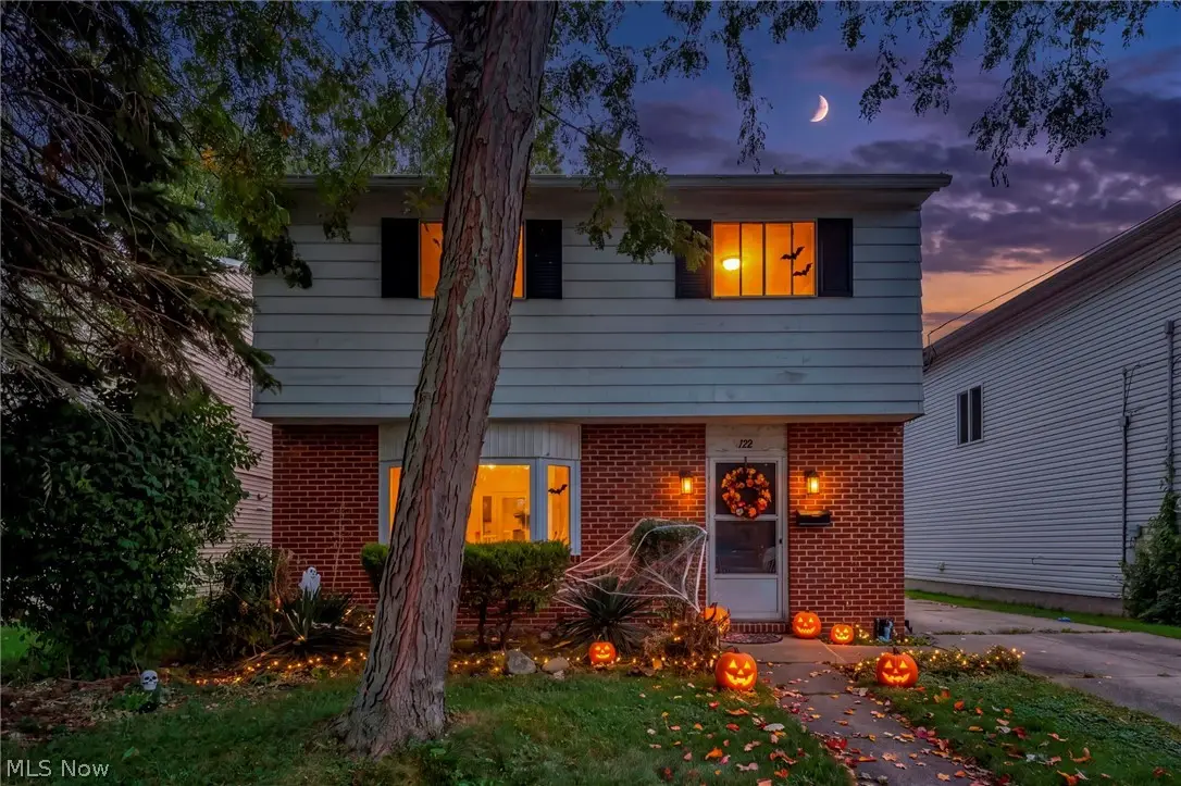 122 Courtland Boulevard, Eastlake, OH 44095 - #1