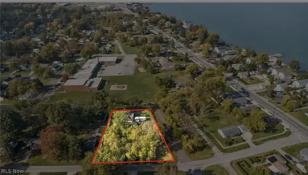 559 Pasadena Avenue, Sheffield Lake, OH 44054