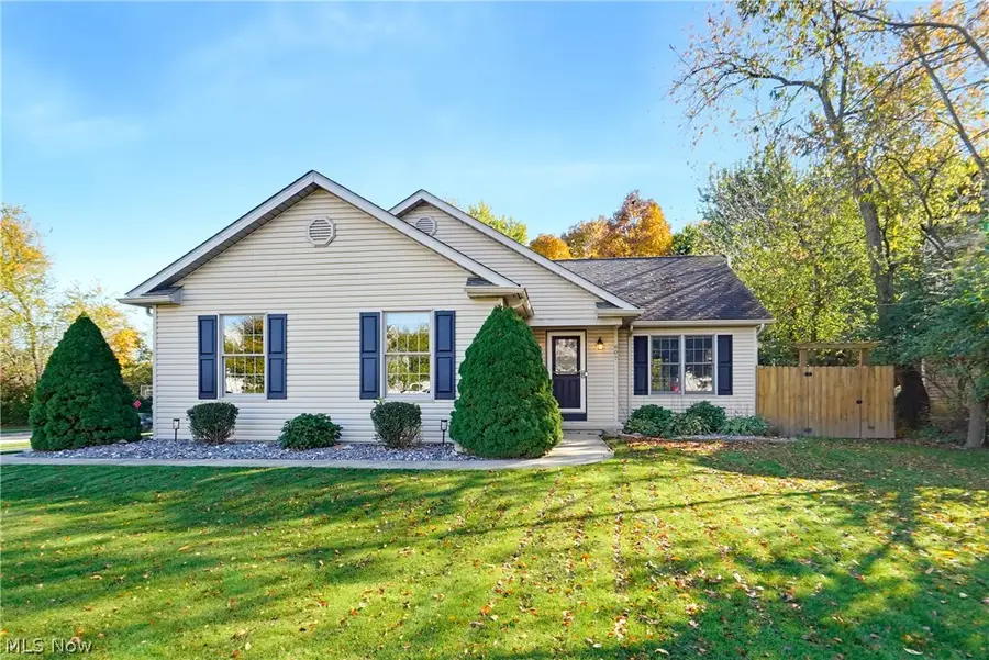 607 Sparrow Way, Wadsworth, OH 44281 - #2