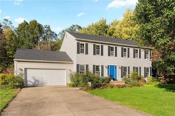 1545 Pinecone Nw Street, North Canton, OH 44720