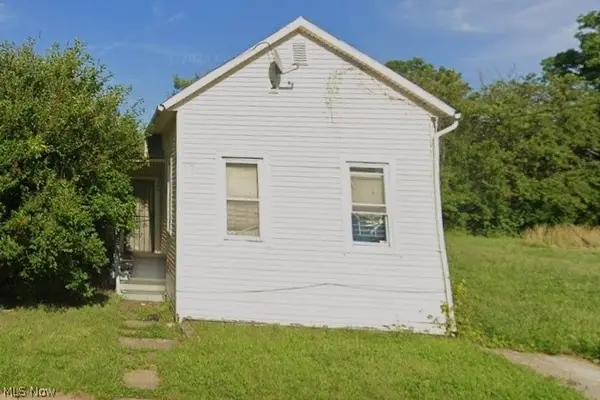 3325 E 49th Street, Cleveland, OH 44127