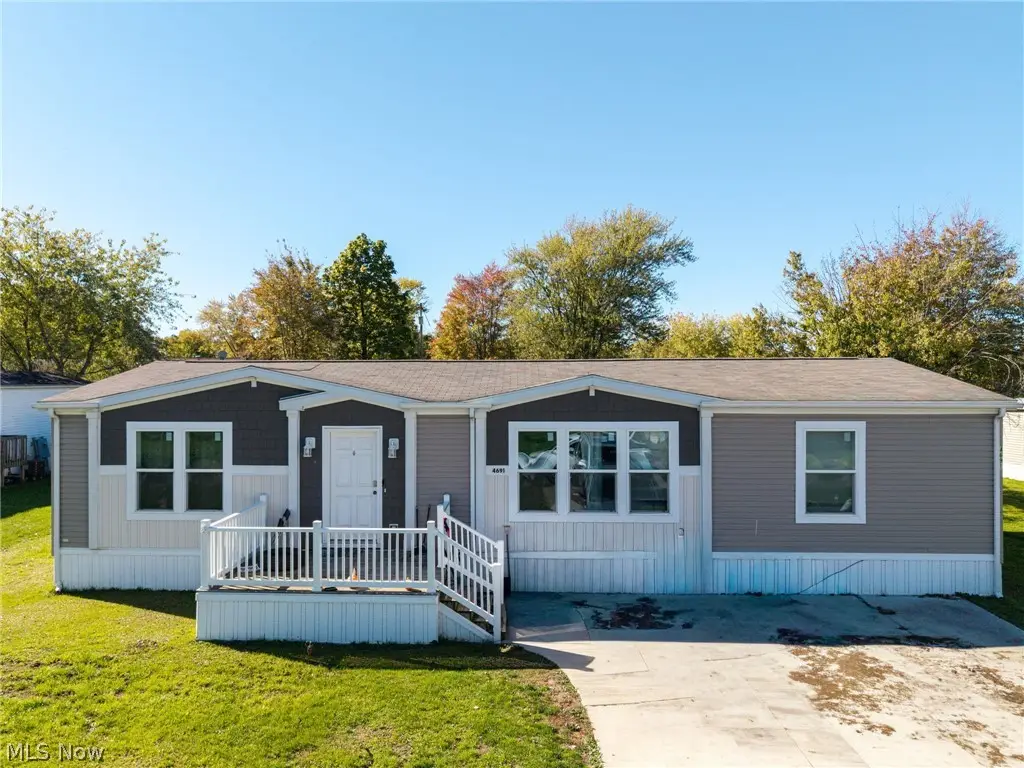 4691 Scenic Drive, Ravenna, OH 44266 - #1